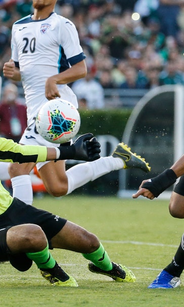 Antuna has hat trick, Mexico routs Cuba 7-0 in Gold Cup